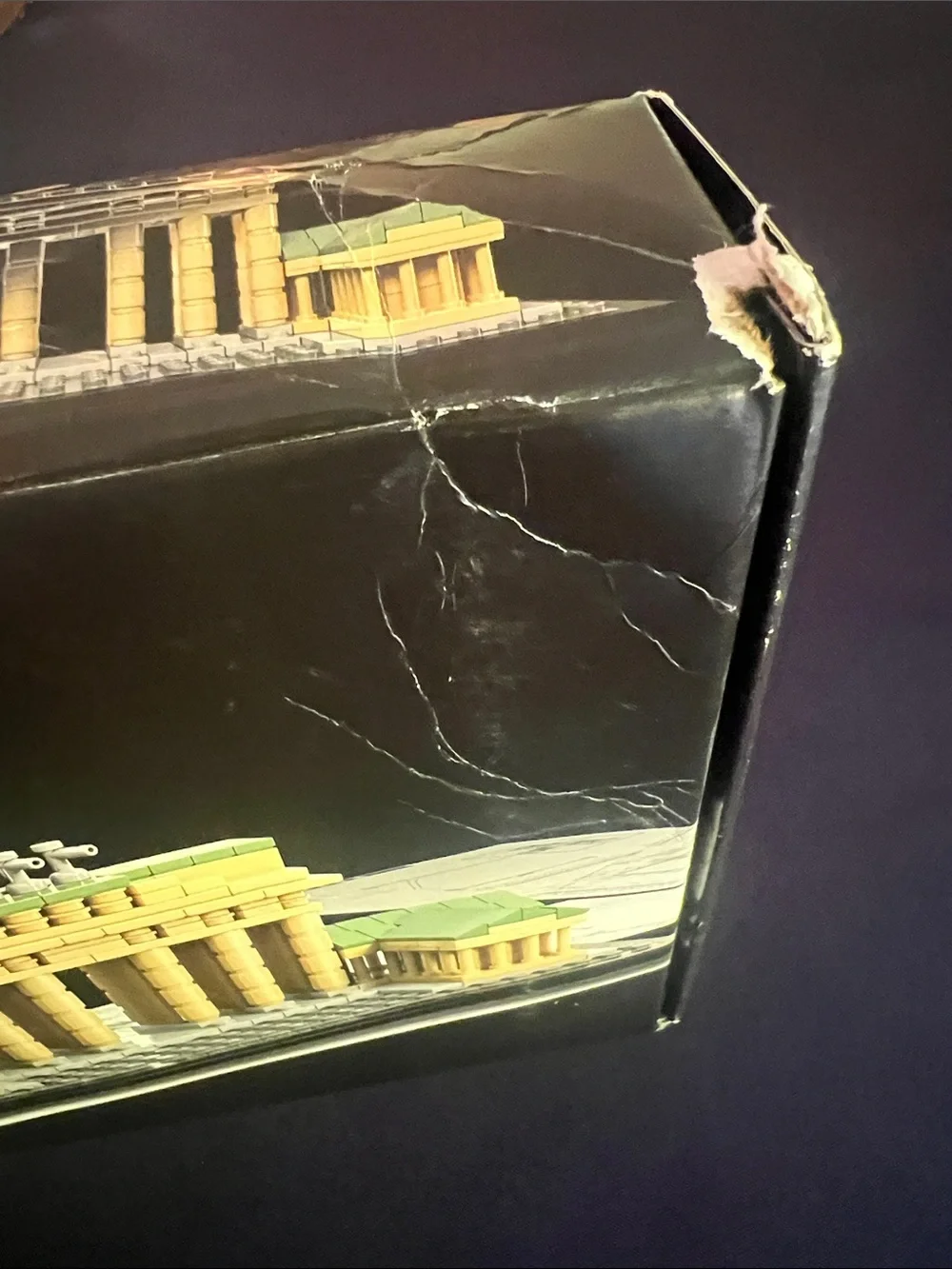 Retired Lego Architecture Brandenburg Gate New in box - box damaged